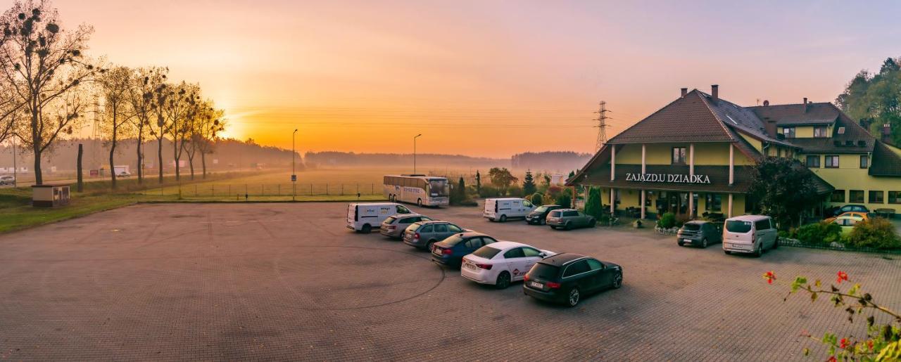 Zajazd U Dziadka Opole Exterior photo